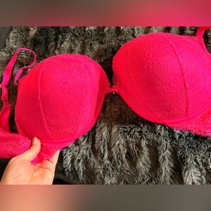 Victoria's Secret Fuschia Pink Lace Push-Up Bra 38DD